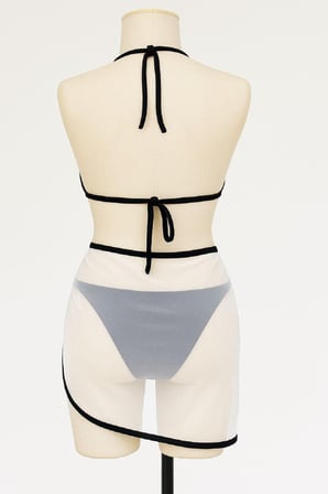Beru Kadın Siyah Beyaz Pareolu Yandan Ve Boyundan Bağlamalı 3'lü Bikini Takımı Najmaddin