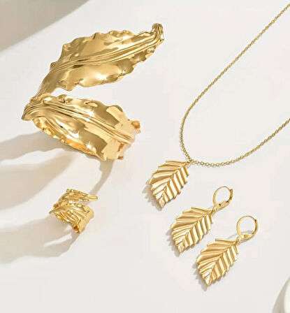 🟡 Retro Altın Renk Takı Seti (Bilezik + Küpe + Kolye)