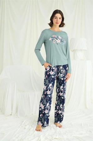 Nevamel® Çiçek Ve Yaprak Desenli Baskılı Pijama Takımı