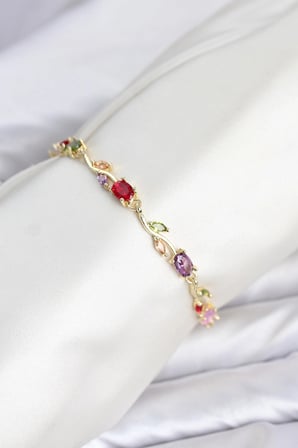 Nevamel® Pirinç Gold Renk Mix Renk Zirkon Taşlı Çiçek Model Kadın Bileklik 5886