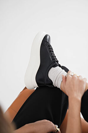 Nitra Premium Kadın Siyah Beyaz Sneaker