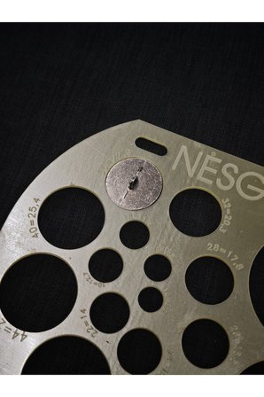 Gümüş Oksit Kaplama Endüstriyel Tasarım Metal Düğme Seti 23Mm 36 Boy