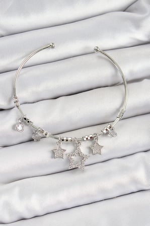 Pirinç Zirkon Taşlı Yıldız Model Gümüş Renk Charm Bileklik