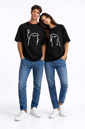 Komik Terlik Fırlatan Çöp Adam Çift Tişörtü Oversize Unisex Sevgili Kombini Baskılı Beyaz Tişört
