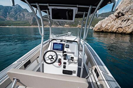 Ocean 660 Balıkçı ve Hız Teknesi