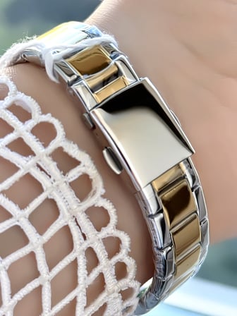 Ferrucci Milano Kadın Gold Gümüş Metal Kordon Yeşil Kadran Kol Saati 2 Yıl Garantili