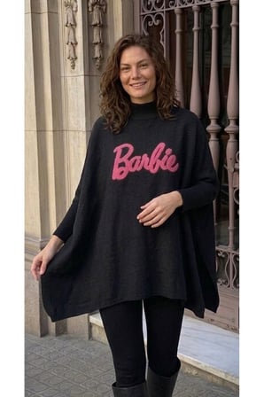 BARBİE NAKIŞLI YIRTMAÇLI TRİKO KADIN PANÇO