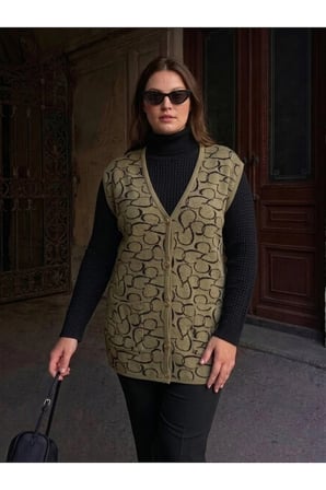 KALP DESENLİ DÜĞMELİ KLASİK ÇELİK ÖRGÜ TRİKO YELEK