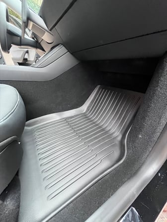 TESLA MODEL Y STANDART İÇİN UYUMLU 7 PARÇA PASPAS VE HAVUZ SETİ