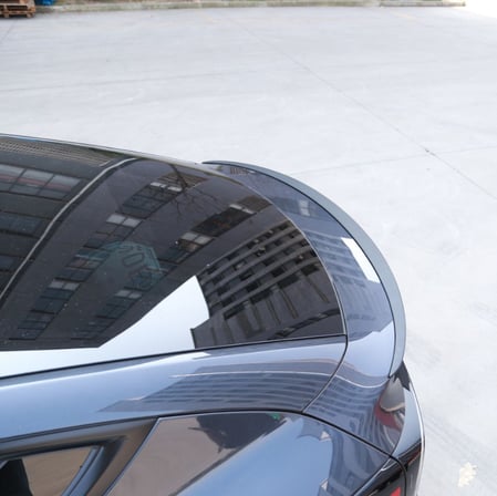 TESLA MODEL Y JUNİPER İÇİN UYUMLU SPOİLER MAT SİYAH