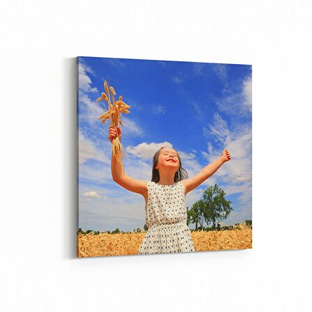 Olla 16992K Model / Manken Görseli Kare Kanvas Tablo (Ölçü: 60X60)