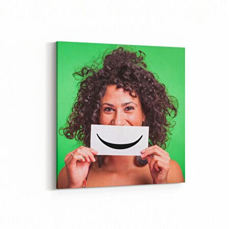 Olla 16776K Model / Manken Görseli Kare Kanvas Tablo (Ölçü: 25X25)