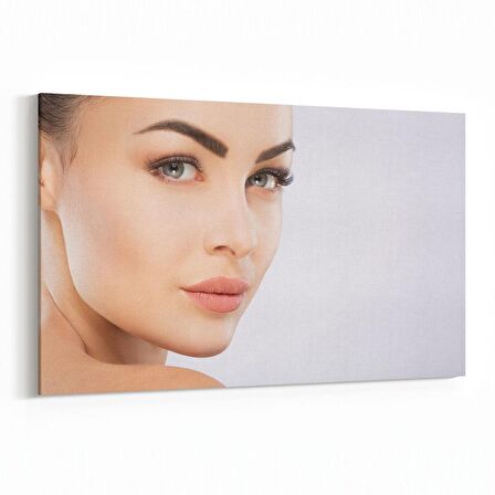 Olla 16959Y Model / Manken Görseli Yatay Kanvas Tablo (Ölçü: 70X50)