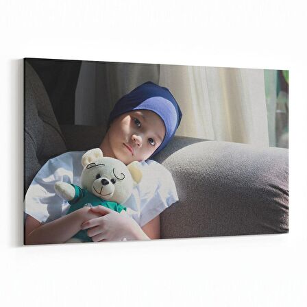 Olla 16738Y Model / Manken Görseli Yatay Kanvas Tablo (Ölçü: 30X20)