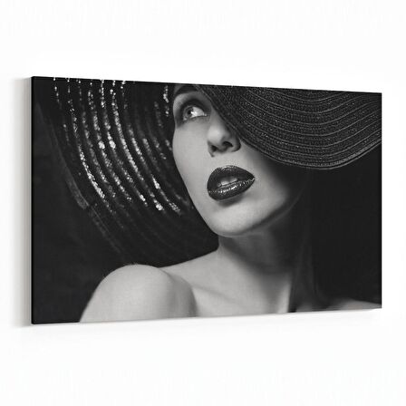 Olla 16828Y Model / Manken Görseli Yatay Kanvas Tablo (Ölçü: 150X100)