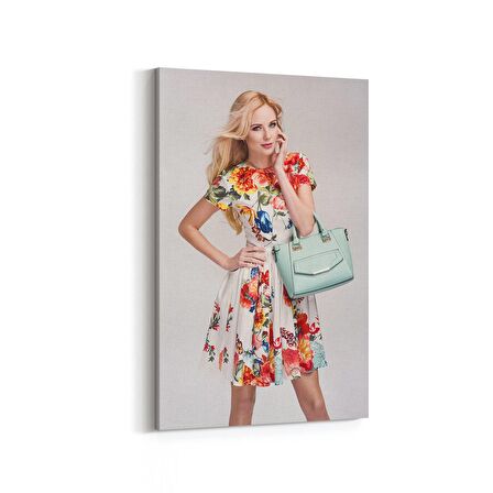 Olla 16910D Model / Manken Görseli Dikey Kanvas Tablo (Ölçü: 100X150)