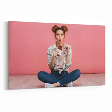 Olla 16748Y Model / Manken Görseli Yatay Kanvas Tablo (Ölçü: 150X100)