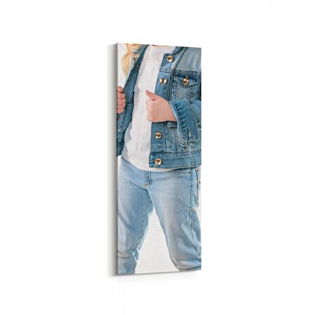 Olla 16842DD Model / Manken Görseli Dikey Dar Kanvas Tablo (Ölçü: 40X80)