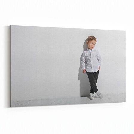 Olla 16903Y Model / Manken Görseli Yatay Kanvas Tablo (Ölçü: 90X60)