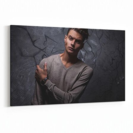 Olla 16770Y Model / Manken Görseli Yatay Kanvas Tablo (Ölçü: 150X100)