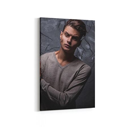 Olla 16770D Model / Manken Görseli Dikey Kanvas Tablo (Ölçü: 60X90)