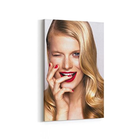 Olla 16805D Model / Manken Görseli Dikey Kanvas Tablo (Ölçü: 80X120)