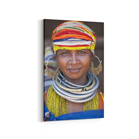 Olla 16892D Model / Manken Görseli Dikey Kanvas Tablo (Ölçü: 60X90)