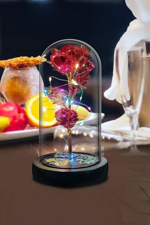 Metalik Kadife Sonsuzluk Gülü Işıklı Şeffaf Kutulu Dekoratif Gül Aranjmanı Hediye Kutusu İçerisinde Romantik ve Şık Görünümlü Ömürlük Yapay Gül Aksesuarı Sevgililer Günü ve Özel Günler İçin
