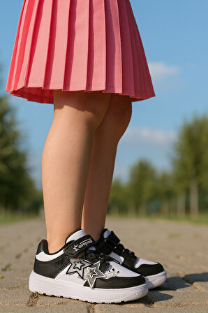 Kız Çocuk Yıldız Detaylı Sneaker Ayakkabı 