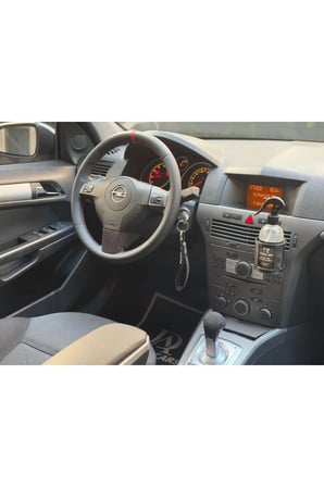 OPEL ASTRA H Bardaklık - UNIVERSAL BARDAKLIK (GENEL OLARAK ARAÇLARA UYGUNDUR)