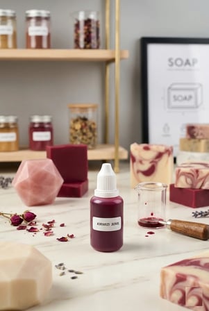 Organik Hekim 10 Kg Opak Sabun Bazı ve 30 Ml Kırmızı Sabun Boyası
