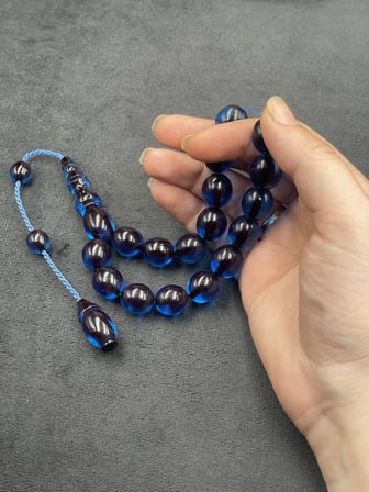 Efe Boy Sistemli İri Tane Safir Mavisi Ateş Kehribar Tesbih (13x15 mm)