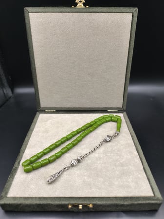Osmanlı Benzetme Çubuk Sıkma Tesbih (Fıstık Yeşili, 9,5x7 mm)