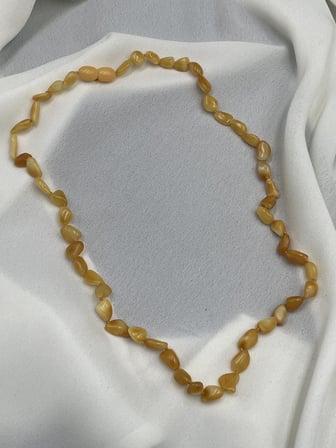 Orijinal Ukrayna Kaya Damla Kehribar Bal Sarısı Doğal Tane Yetişkin Kolye (44 cm)