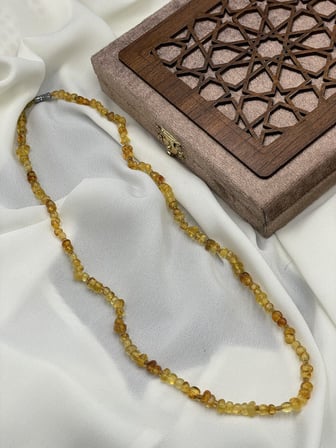 Orijinal Ukrayna Kaya Damla Kehribar Şeffaf Sarı İnce Tane Yetişkin Kolye (58 cm)
