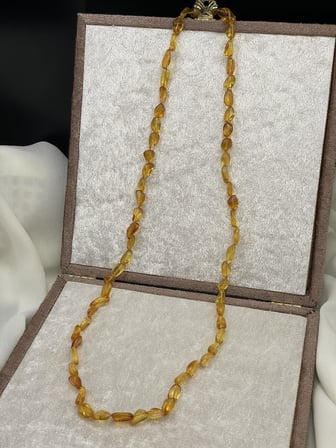 Orijinal Ukrayna Kaya Damla Kehribar Bal Sarısı Yetişkin Kolye (60 cm)