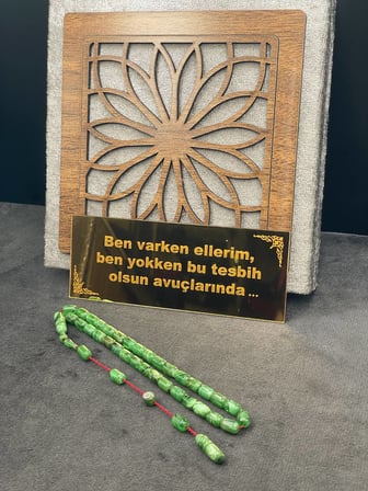 Halil Demirkol İmzalı Bürokrat Boy Kapsül Kesim Yeşil Katalin Tesbih (5x8 mm)