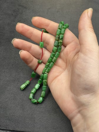 Halil Demirkol İmzalı Bürokrat Boy Kapsül Kesim Yeşil Katalin Tesbih (5x8 mm)
