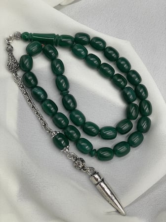 Alpaka Mermi Uçlu Zümrüt Yeşili Katalin Tesbih (9x11 mm)