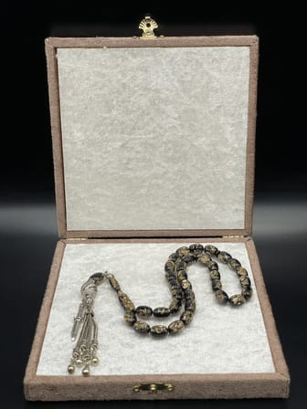 Onurlu Tesbihane Golden Rozalin Uçak Camı Tesbih Siyah 8x12 mm Erkek Tesbihi