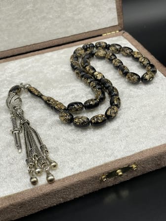Onurlu Tesbihane Golden Rozalin Uçak Camı Tesbih Siyah 8x12 mm Erkek Tesbihi