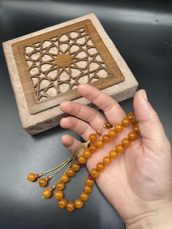 Rodajlı Gold Gümüş Aksamlı Sıkma Kehribar Tespih – 10x10 mm | 32 gr
