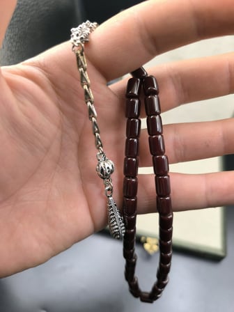 Osmanlı Sıkma Kehribar Tesbih (Koyu Vişne, 9x7 mm)