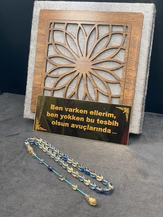 Bürokrat Boy Badem Kesim Çok Renkli Sıkma Kehribar Tesbih (Mavi, 6x9 mm)