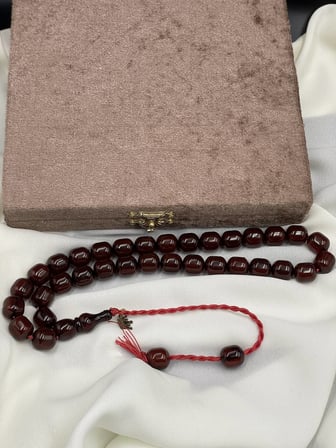 Omari Osmanlı Benzetme Kapsül Kesim Koyu Vişne Sıkma Kehribar Tesbih (11x12 mm)