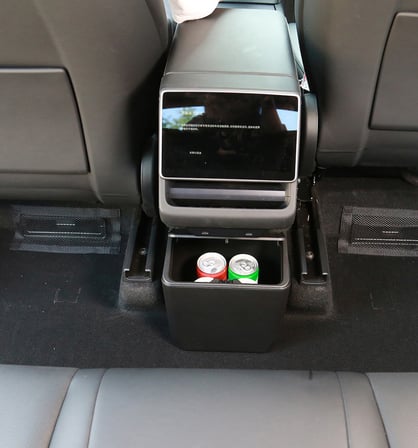 TESLA MODEL Y JUNİPER STANDART İÇİN UYUMLU ARKA KOLTUK ORTA KAPAKLI SAKLAMA KUTUSU SİYAH