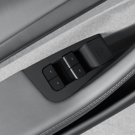 TESLA MODEL Y JUNİPER İÇİN UYUMLU KAPI DÜĞMELERİ DEKORATİF KAPLAMA SİYAH - 4 PARÇA 