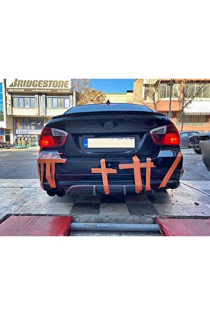 BMW E90 MAKYAJSIZ KASA ARKA TAMPON EKİ FİBERGLASS BOYASIZ