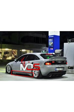 MAZDA 323 MARŞPİYEL SAĞ SOL TK FİBERGLASS BOYASIZ