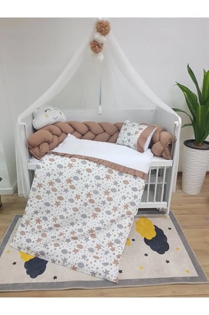 60x120 Masal Serisi Kahve Örgülü Bebek Uyku Seti - İsim Nakışlı Fırfırlı Nevresim